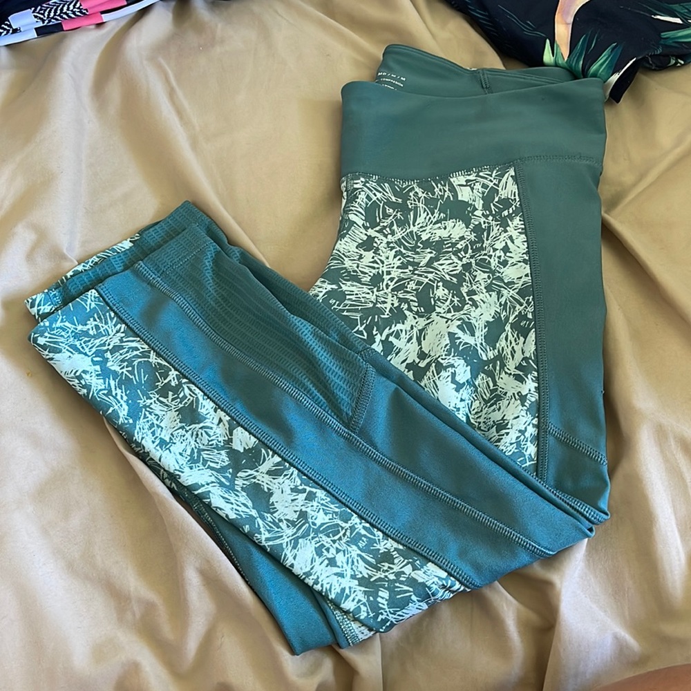 Under Armour capri leggings